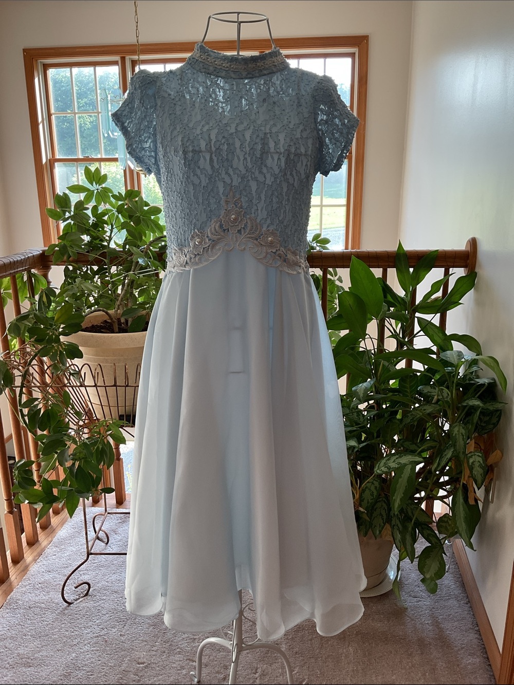 Vintage Chic Baby Blue Lace & Chiffon Elegant Occasion Dress Size 15/16 Juniors